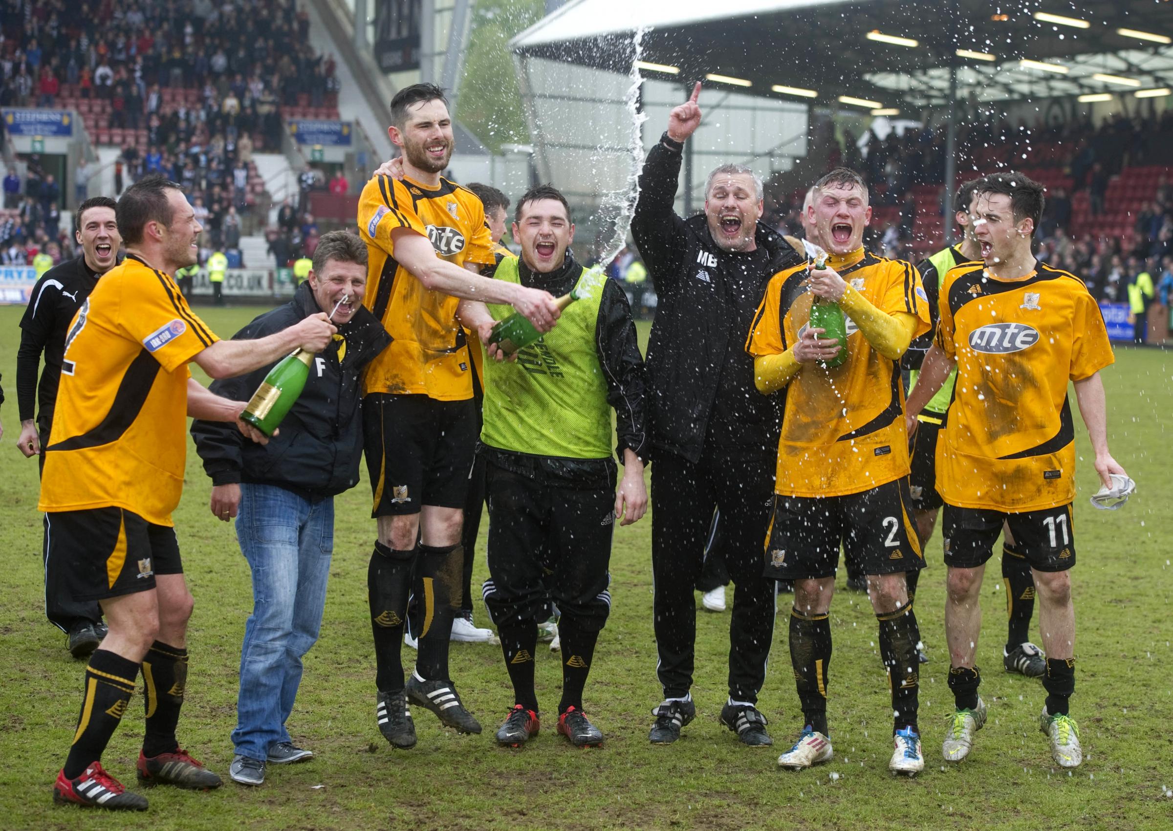 The Wasps win promotion to the First Dvision at the end of the 2012-2013 season. Picture from SNS