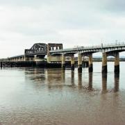 The Kincardine Bridge is to be sprayed this winter as part of efforts to prevent corrosion.